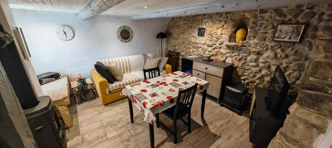 Le Cabanon De Vally * Caromb