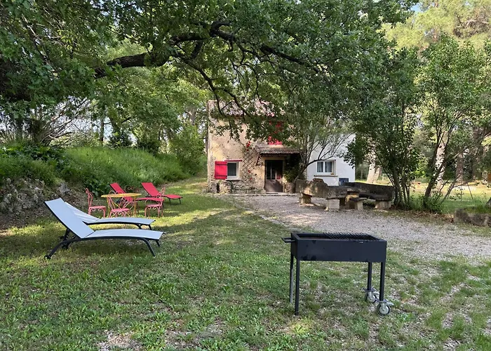 Le Cabanon De Vally